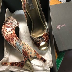 Glint open toed sling back platform